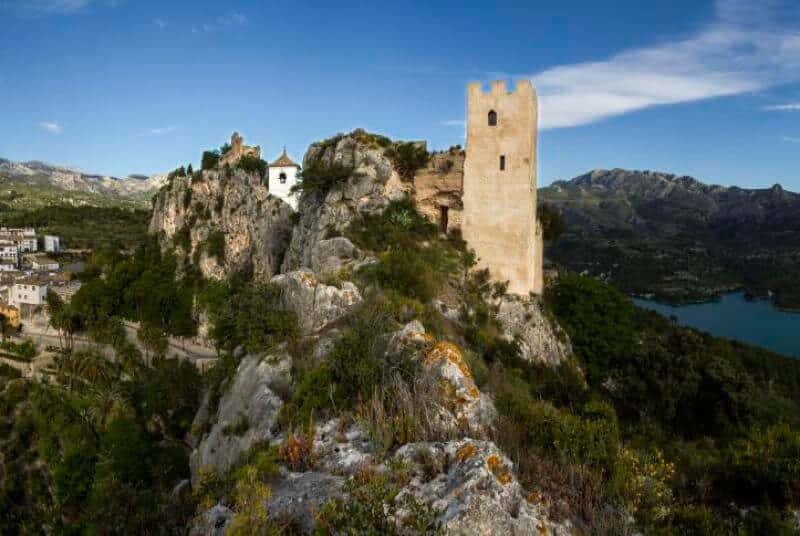 castell-de-guadalest-01